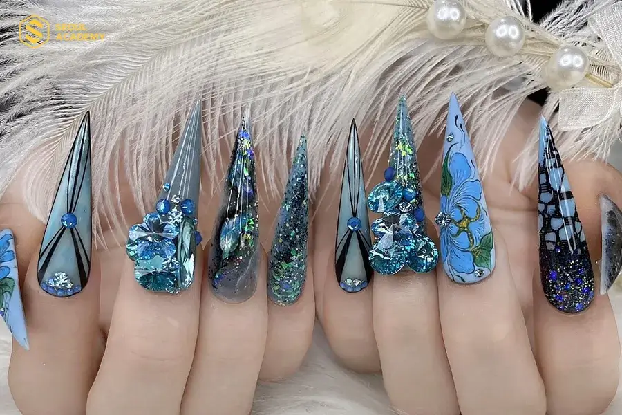 Nail Art nghệ thuật với họa tiết nổi bật