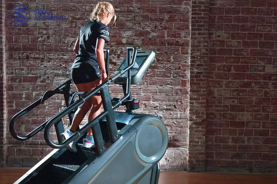 Máy StairMaster Stepmill đặc biệt mọi người có thể trang bị để giảm cân