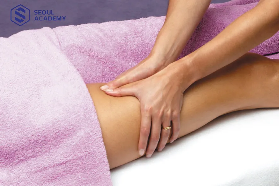 Massage cho đùi rất hiệu quả để giảm size nhanh chóng