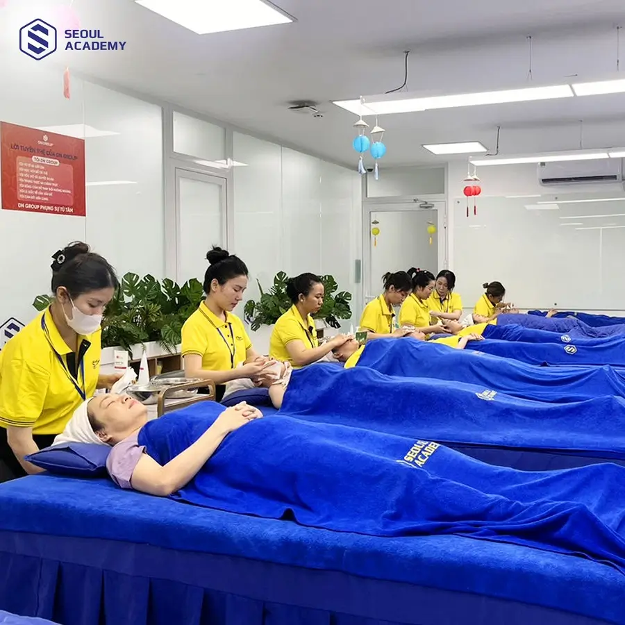 Lớp học thực hành tại Seoul Academy