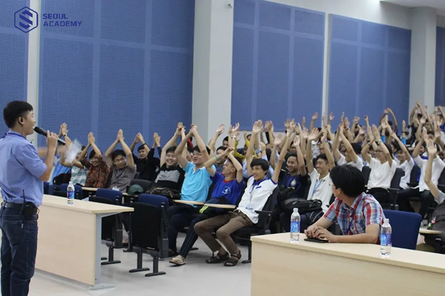 Có thể xin chuyển trường nếu không là sinh viên năm cuối và năm nhất