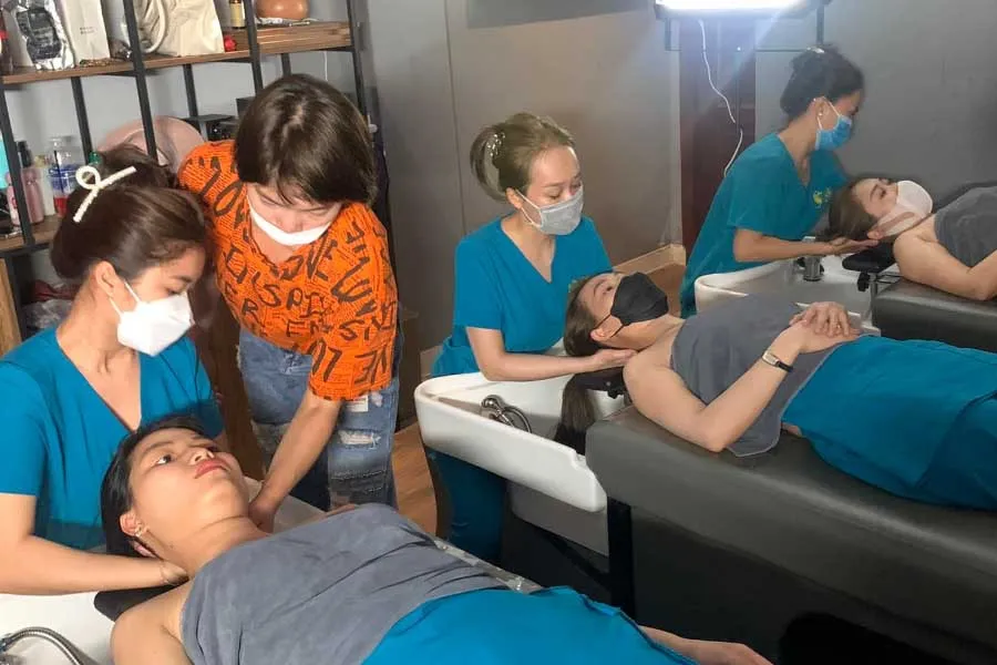 LEO Hair Academy với khóa học gội đầu dưỡng sinh chất lượng tại Hà Nội