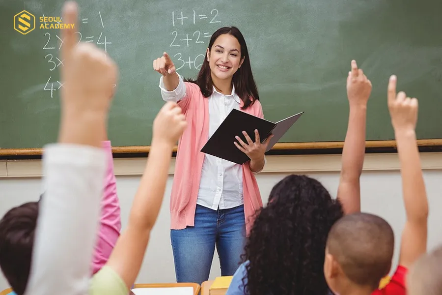 Giáo viên là nghề phù hợp cho những ai theo học khối C