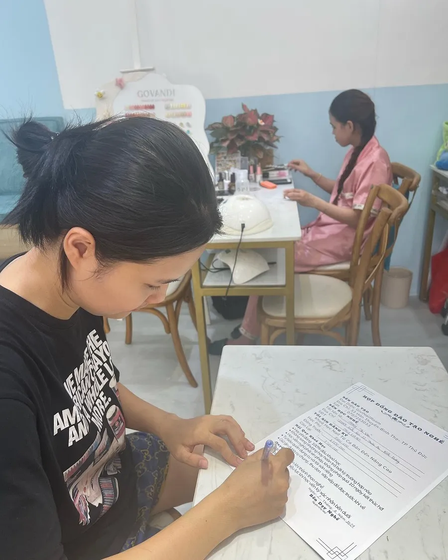 Nhiều học viên tìm đến Givi Nail Room để bắt đầu hành trình theo đuổi nghề nail
