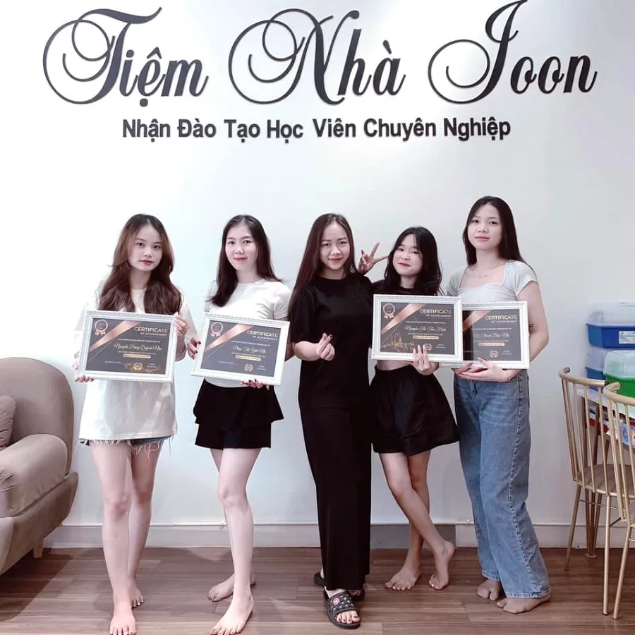 Joon Nail thiết kế các khóa học làm móng phù hợp với nhiều đối tượng học viên