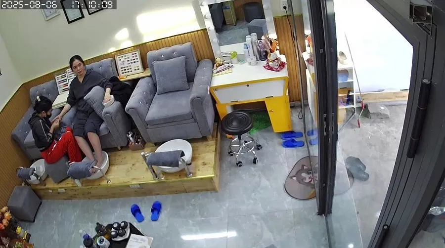 Nail Ly Nguyễn cung cấp khóa học nail bài bản từ cơ bản đến nâng cao