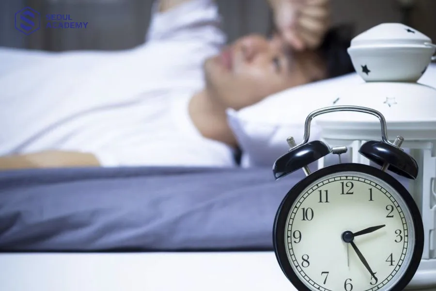 Trằn trọc khó ngủ và hồi hộp lúc 3 giờ sáng có thể là điều không may