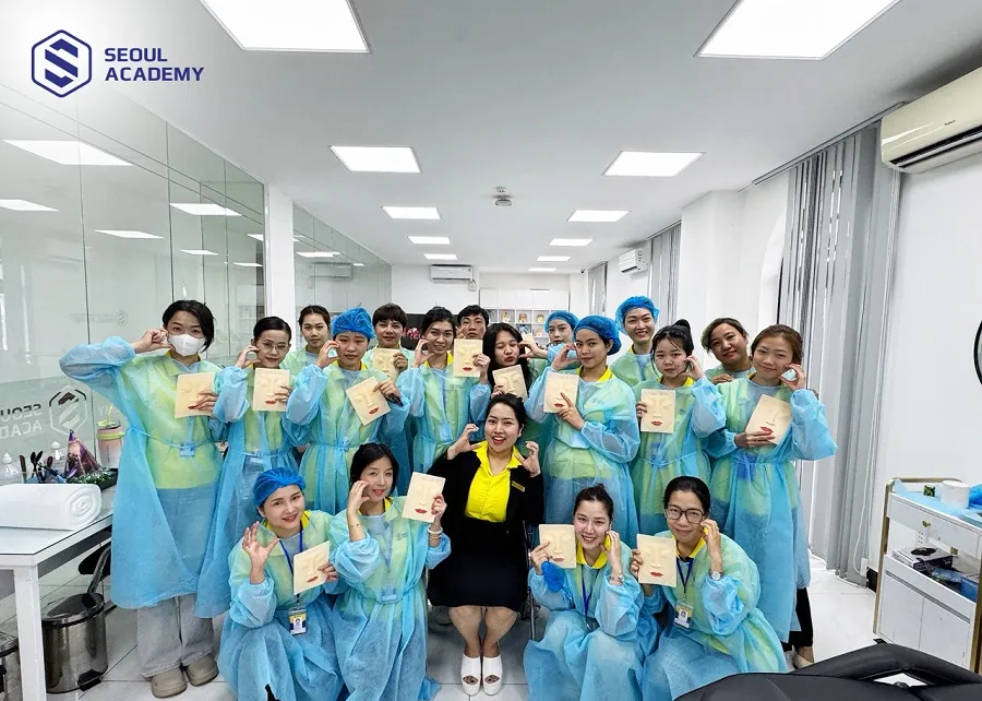 Seoul Academy cung cấp khóa học phun xăm cấp tốc uy tín, chuyên nghiệp được đông đảo học viên đánh giá cao Seoul Academy cung cấp khóa học phun xăm cấp tốc uy tín, chuyên nghiệp được đông đảo học viên đánh giá cao