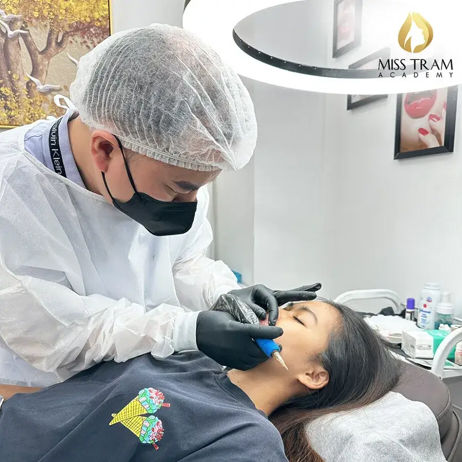 Học viện Miss Trâm được đánh giá cao về chương trình đào tạo 1 kèm 1 chất lượng