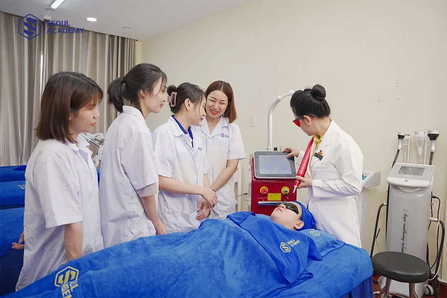 Seoul Academy là địa chỉ đào tạo khóa trị sẹo chất lượng