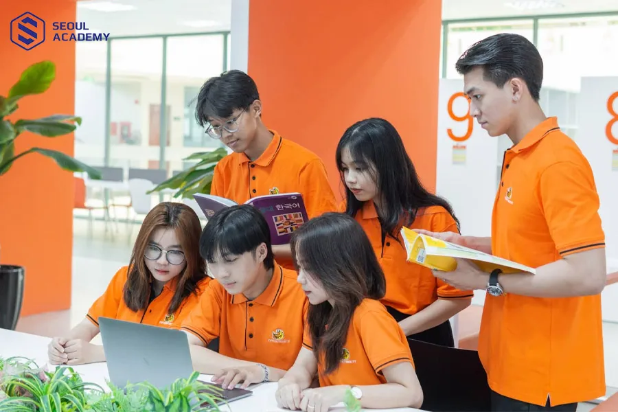 Kinh tế tài chính là lựa chọn lý tưởng của nhiều bạn trẻ