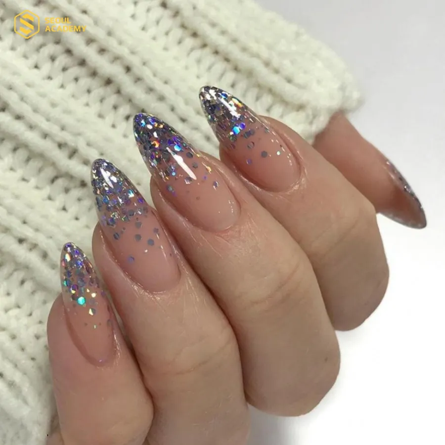 Nhũ kim tuyến đơn giản nhưng không kém phần nổi bật