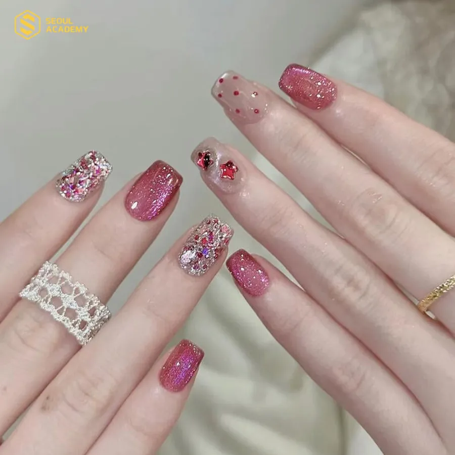 Mẫu nhũ kim tuyến màu hồng cực thời thượng cho phái nữ Mẫu nhũ kim tuyến màu hồng cực thời thượng cho phái nữ