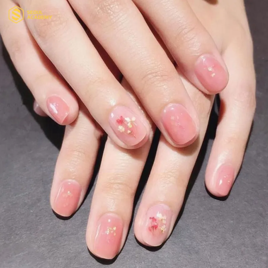 Nail màu hồng thạch đơn giản, trẻ trung Nail màu hồng thạch đơn giản, trẻ trung