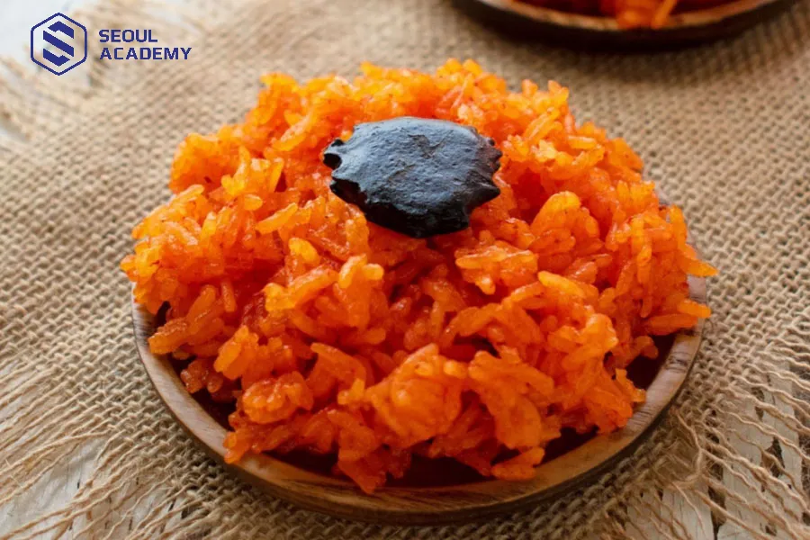 Xôi gấc đỏ cho một năm may mắn