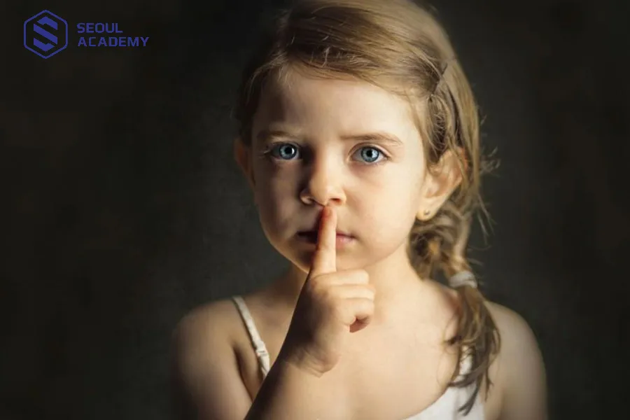 Trong ngày mùng 1 nên cẩn trọng lời nói, tránh thốt ra những điều không may