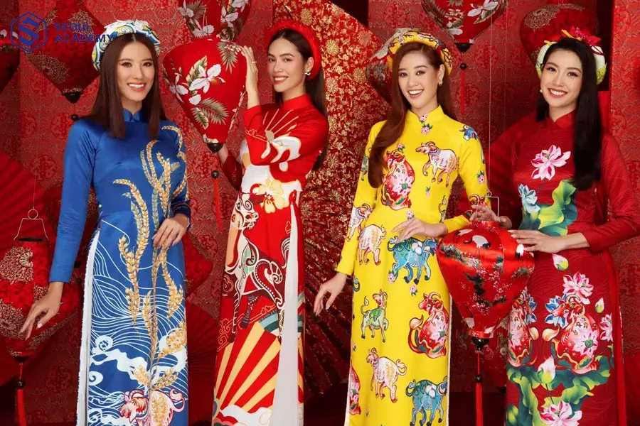 Mặc những bộ đồ mới và có màu sắc tươi sáng đã trở thành truyền thống