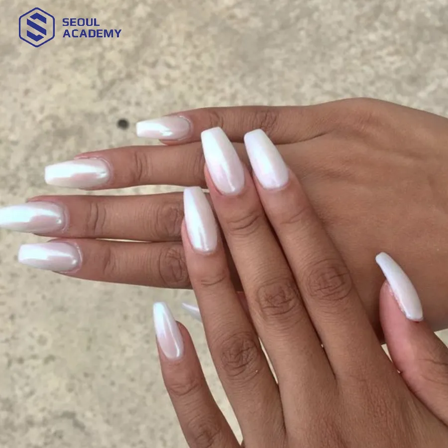 Bộ móng không cầu kỳ mà sang trọng Bộ móng không cầu kỳ mà sang trọng