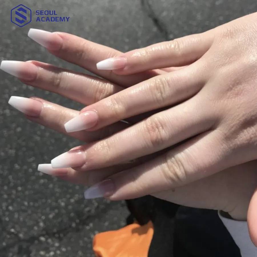 Mẫu nail được nhiều chị em yêu thích Mẫu nail được nhiều chị em yêu thích