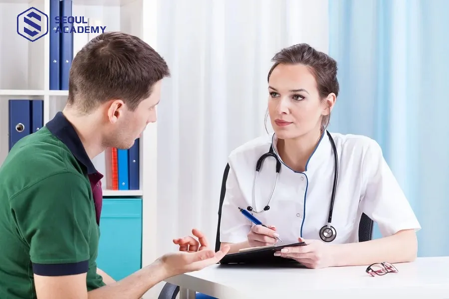 Tùy vào tình hình sức khỏe mà bạn nên cân nhắc có đi khám bệnh