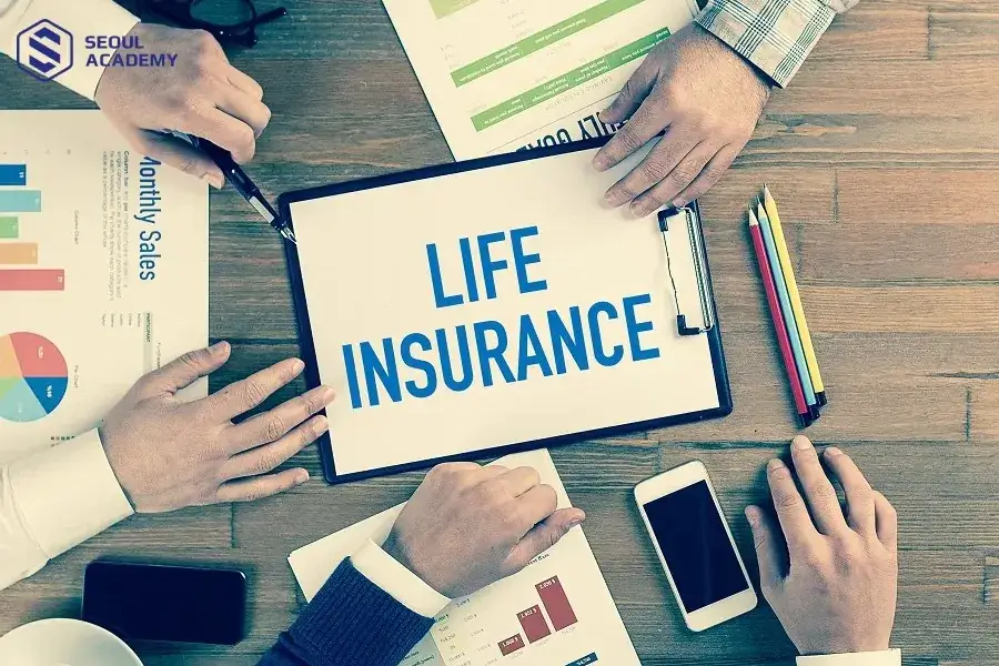 Nhân viên bán bảo hiểm giúp bạn trang trải được khó khăn về tài chính