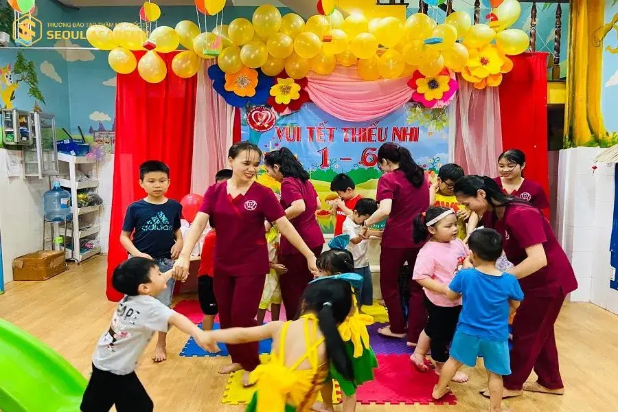 Chương trình dạy học sinh động của giáo viên tại trường