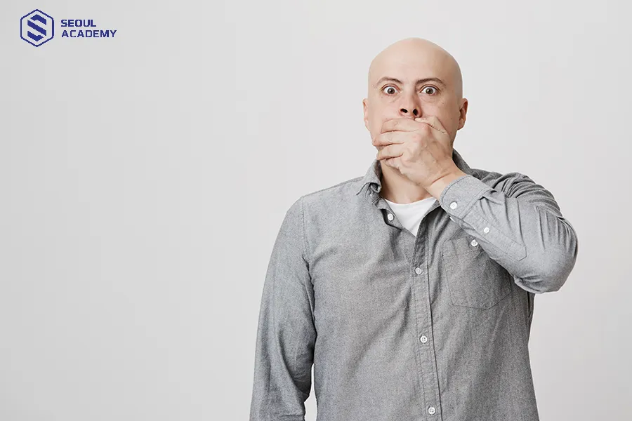 Đàn ông không có lông được đánh giá là yếu đuối, hay đau ốm Đàn ông không có lông được đánh giá là yếu đuối, hay đau ốm