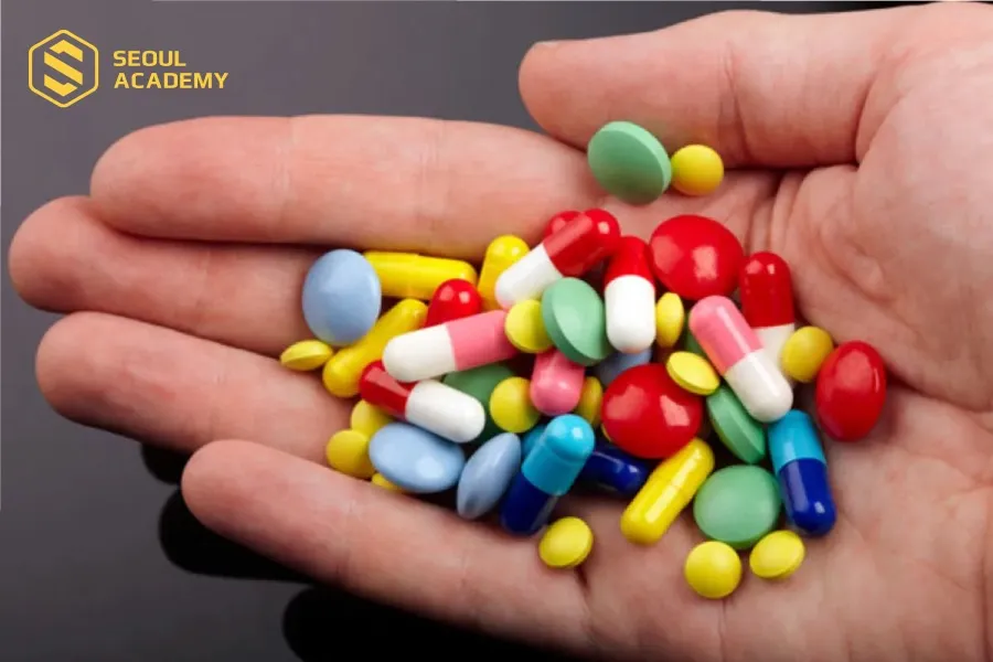 Lạm dụng thuốc tây gây cảm giác nóng gan, nóng trong người