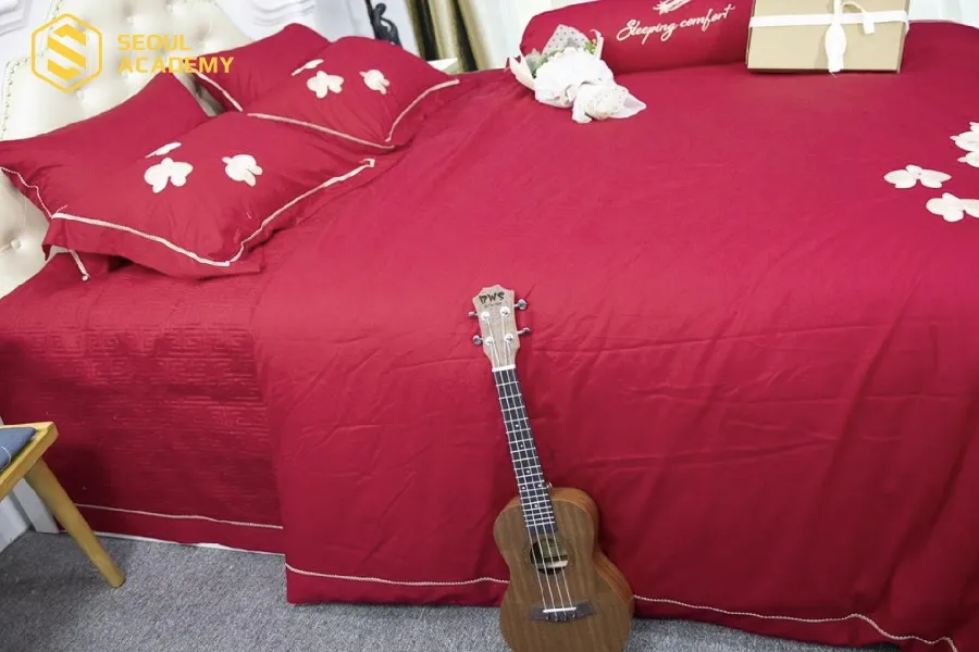 Nhiều gia đình thích chăn ga mới trong năm mới