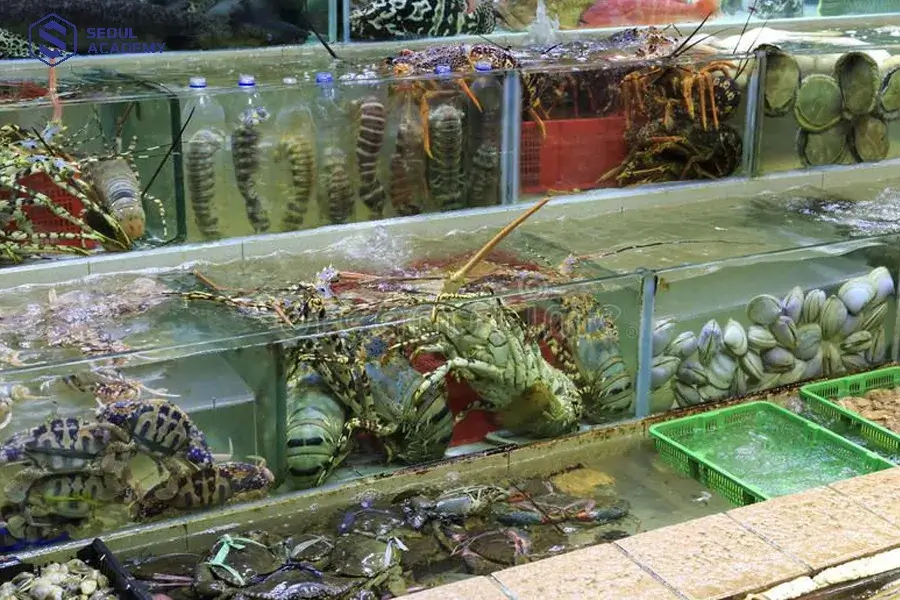 Sau khi phun xăm nên kiêng hải sản