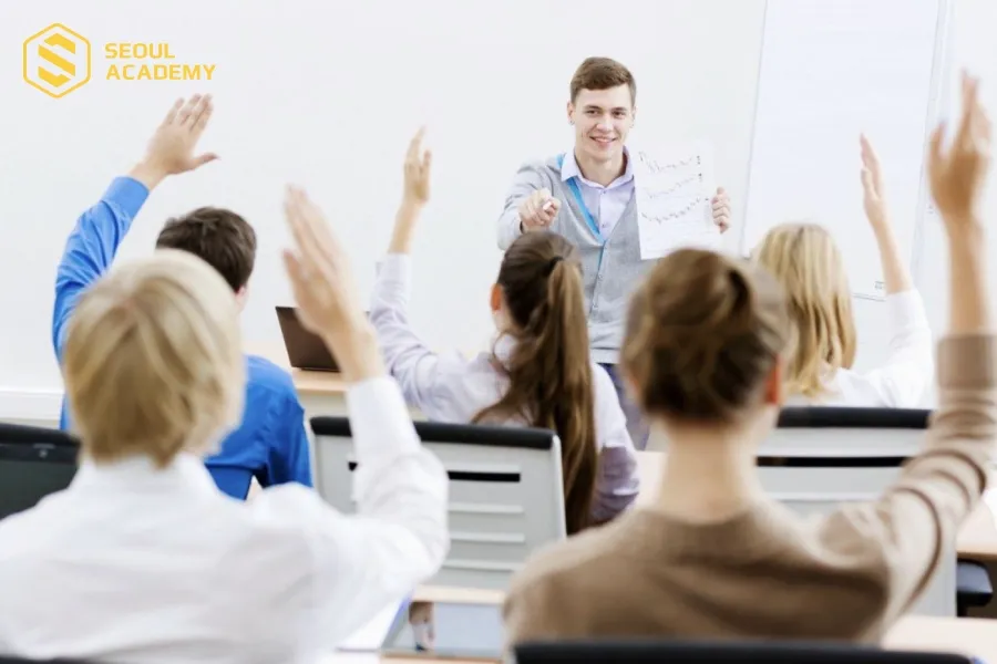 Tham gia phát biểu giúp việc học thú vị hơn