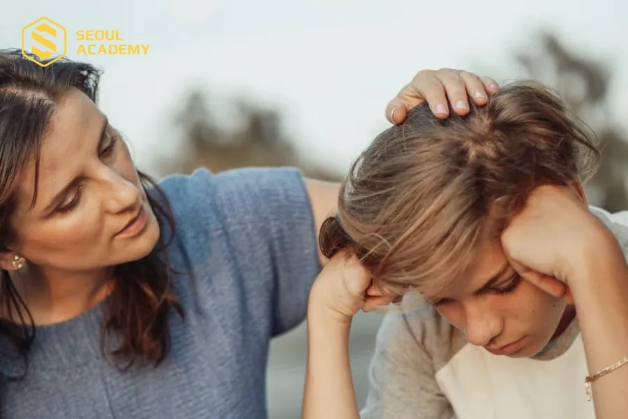 Phụ huynh cần quan tâm con em và hỗ trợ trong việc học