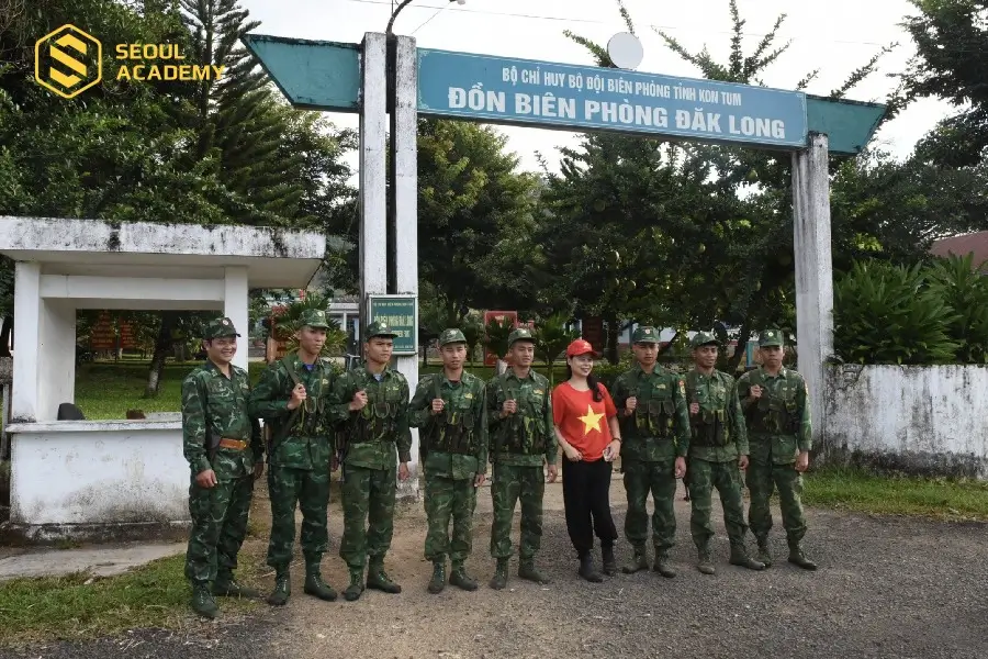 Nên đi thăm bộ đội vào thứ 7 hoặc chủ nhật