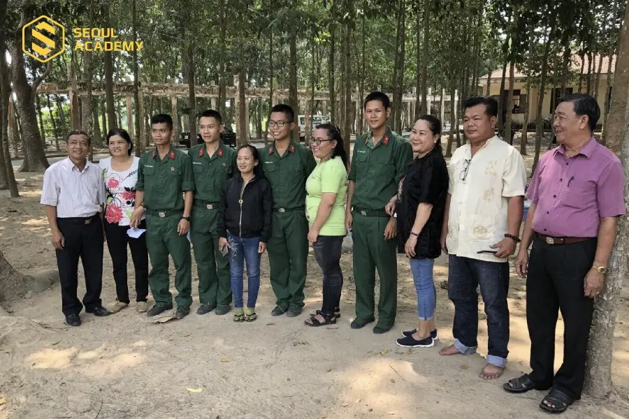 Vào thăm không đi lung tung và chú ý giữ vệ sinh