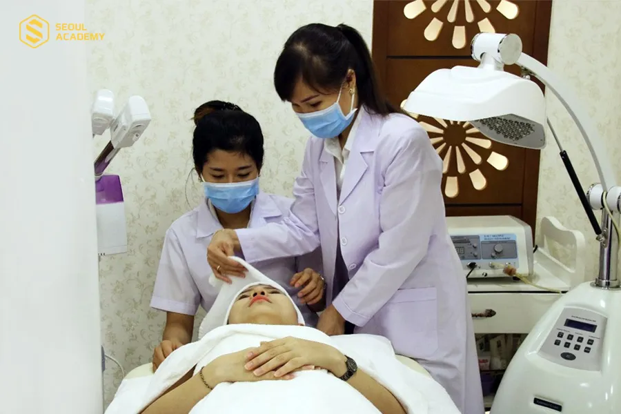 Thẩm mỹ viện Thủy Tiên chú trọng phát triển tay nghề của học viên