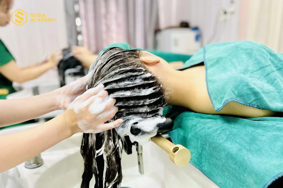 Trung tâm trị liệu và gội đầu dưỡng sinh Á Đông có chương trình học sát thực tế Trung tâm trị liệu và gội đầu dưỡng sinh Á Đông có chương trình học sát thực tế