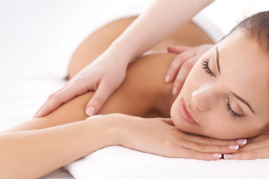 Trường Cao đẳng Công nghệ Y dược Hà Nội dạy massage body chuẩn y khoa Trường Cao đẳng Công nghệ Y dược Hà Nội dạy massage body chuẩn y khoa