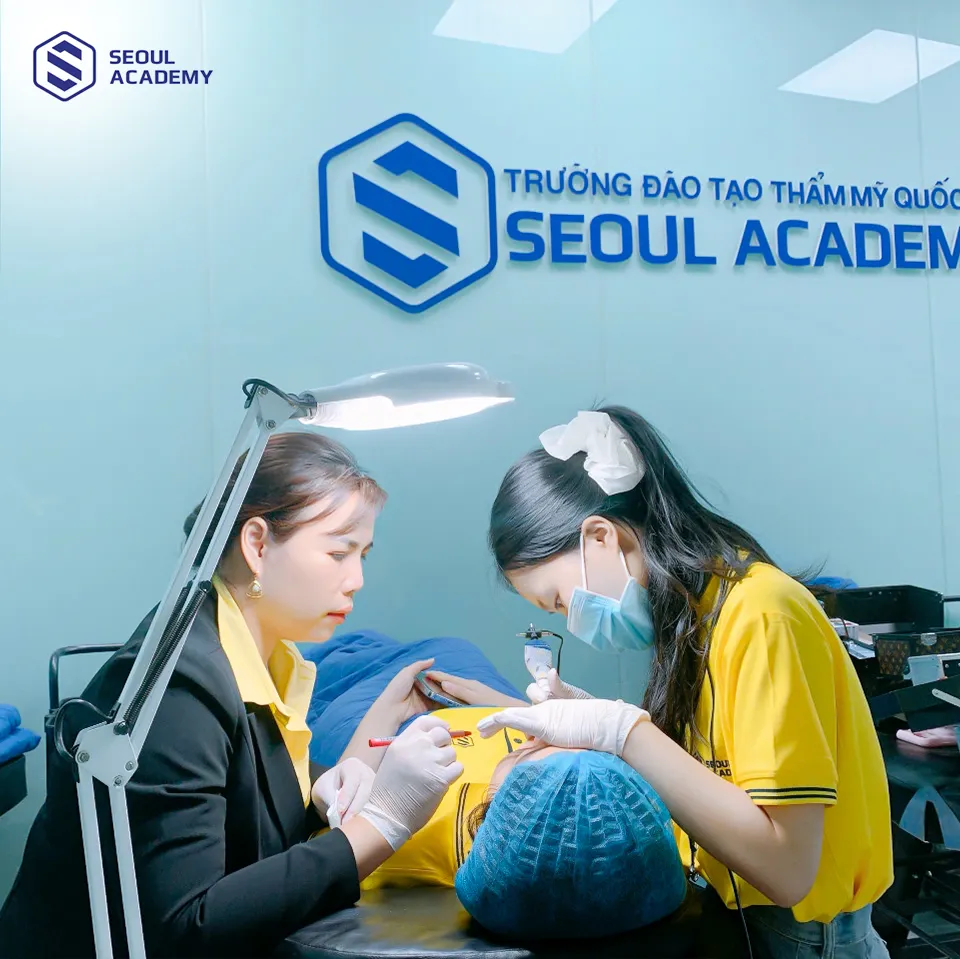 Học phun xăm thẩm mỹ ngắn hạn cũng là lựa chọn đầy tiềm năng hiện nay