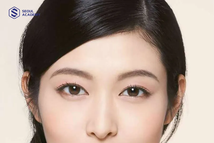 Chân mày lá liễu không bao giờ lỗi mốt