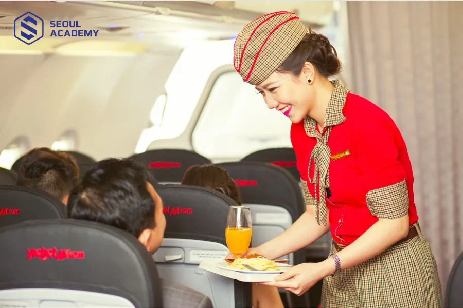 Tiếp viên hàng không sẽ mang đến sự thoải mái và hành lòng cho chuyến bay