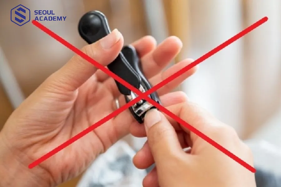 Không nên cắt móng tay vào ngày mùng 1 và mùng 2 tết