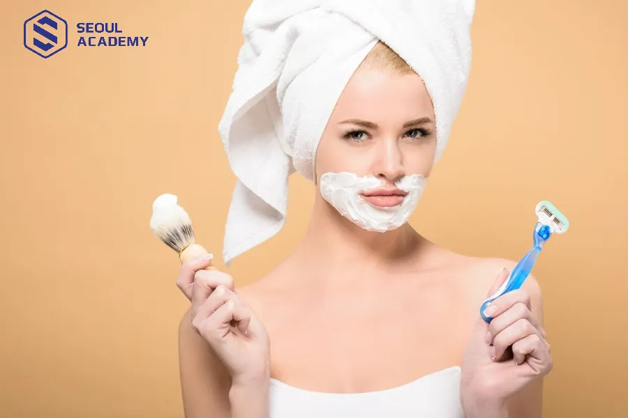 Việc cạo lông mặt là cần thiết cho hoạt động sinh lý của cơ thể cũng như tăng tính thẩm mỹ