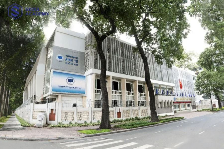 Đại học Kinh tế TP. HCM nổi tiếng chất lượng đào tạo