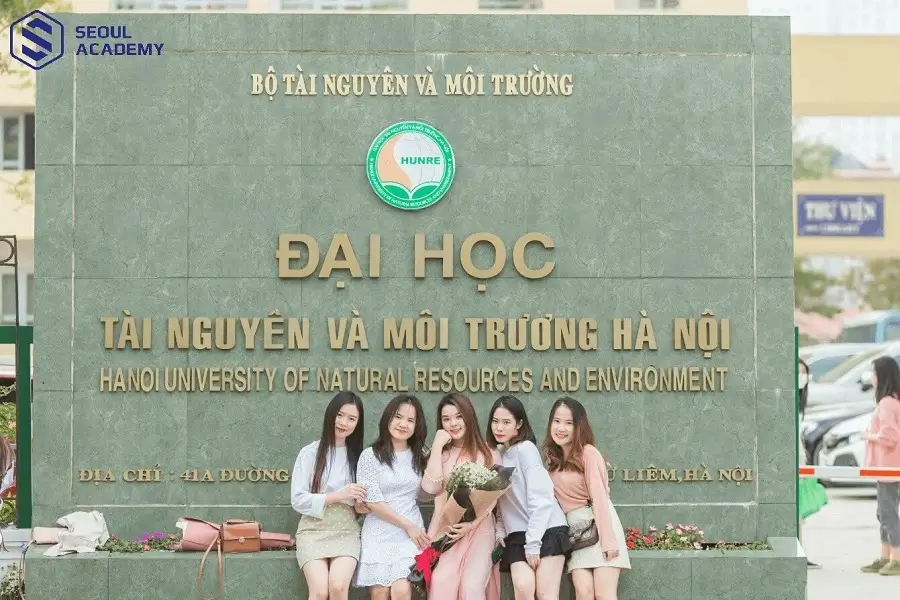 Nếu có định hướng làm việc trong các cơ quan nhà nước, Đại học Tài nguyên và Môi trường là lựa chọn hợp lý dành cho bạn
