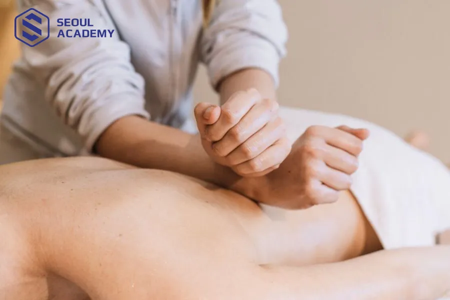 Công việc massage thích hợp cho chị em nghỉ hưu