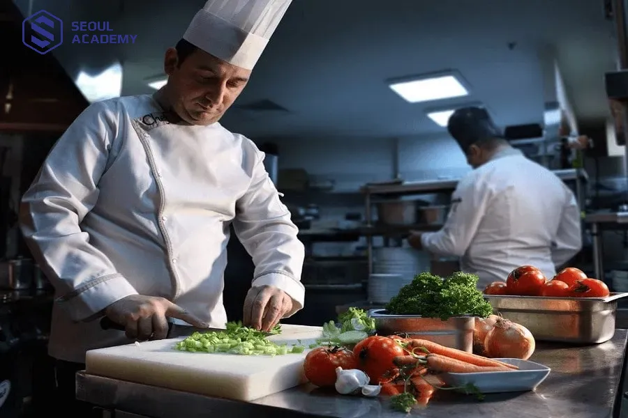 Nghề đầu bếp được nhiều bạn trẻ yêu thích hiện nay