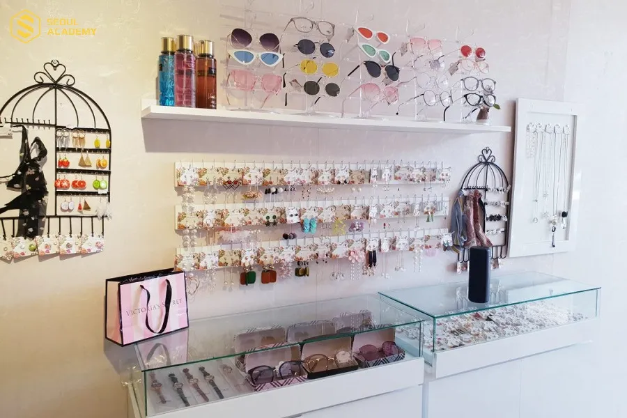 Đồ trang sức là đáp án hoàn hảo cho vấn đề nhà trong hẻm nên kinh doanh gì