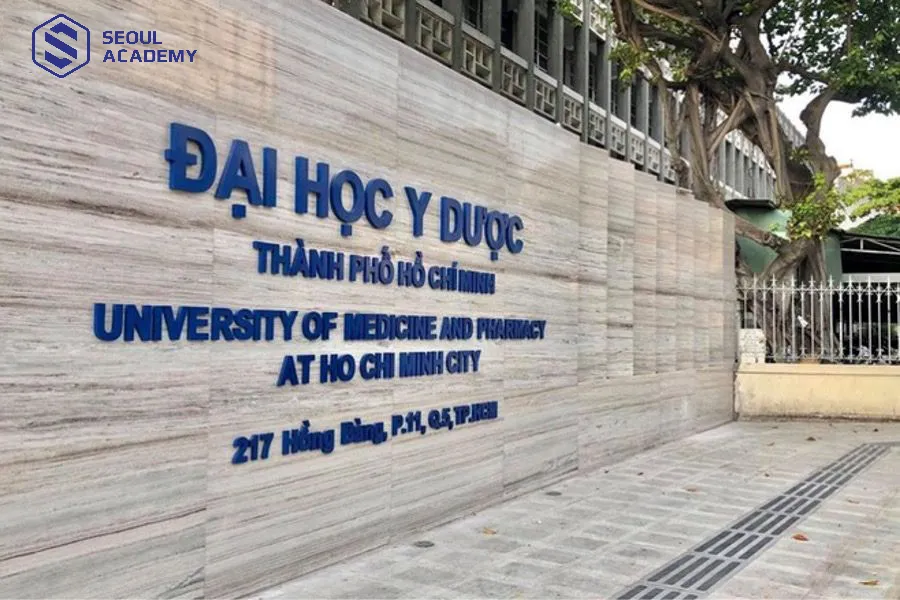 Trường Đại học Y Dược TP.HCM là một trong những trường đại học uy tín về y dược tại Việt Nam, được thành lập vào năm 1976