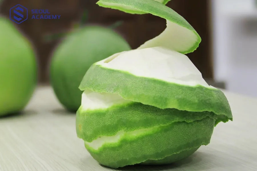 Bưởi là một loại nguyên liệu rất dễ tìm