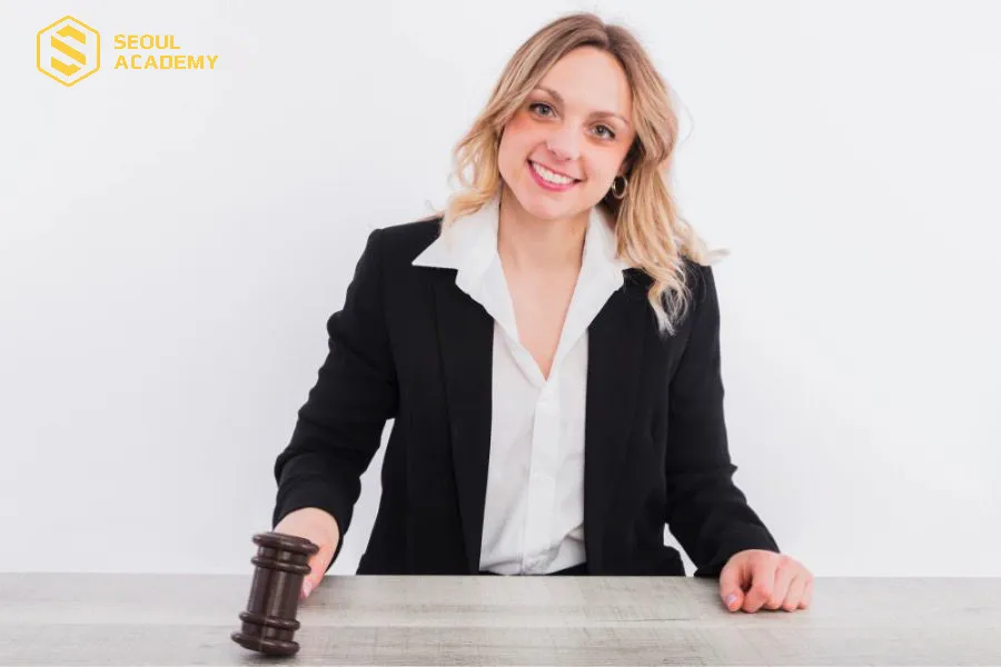 Tính logic và khả năng tư duy sắc bén sẽ giúp bạn thành công trong lĩnh vực pháp lý